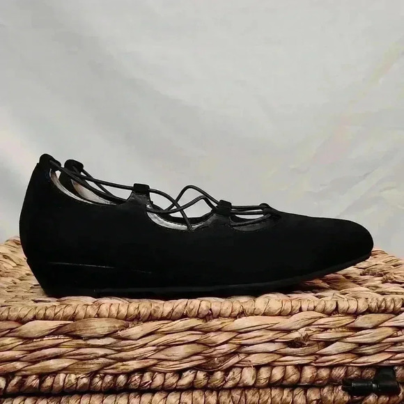 Array Shoes - Array Echo Black Leather Slip On Flats
